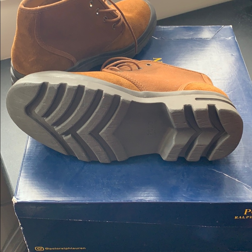 Boots - Picture 4 of 4